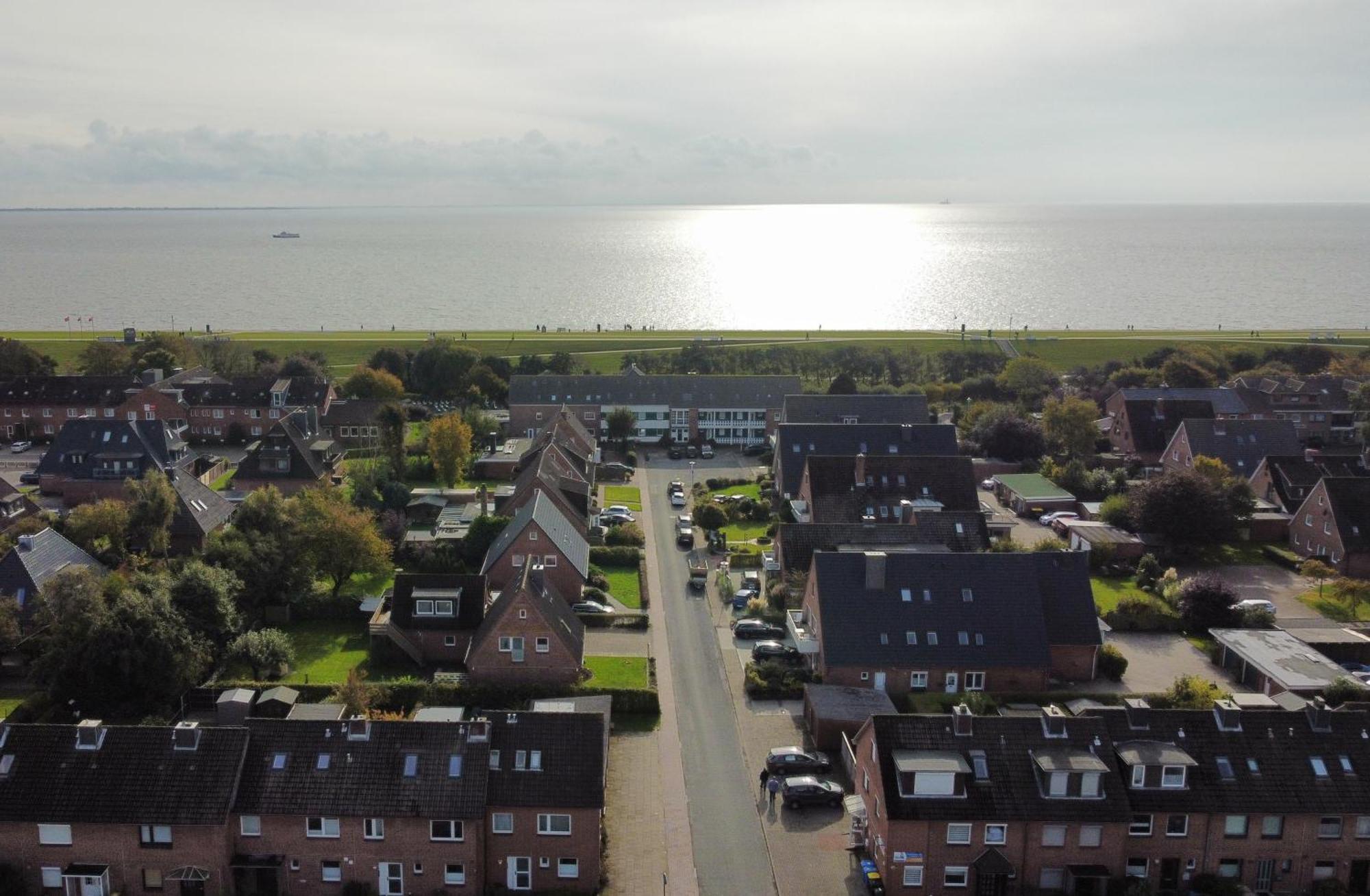 Seaside Rooms - Design-Apartment Mit Balkon & Parkplatz - Inklusive Strandkorb Direkt Am Wasser Und Spa & Sauna Saisonal Büsum Kültér fotó