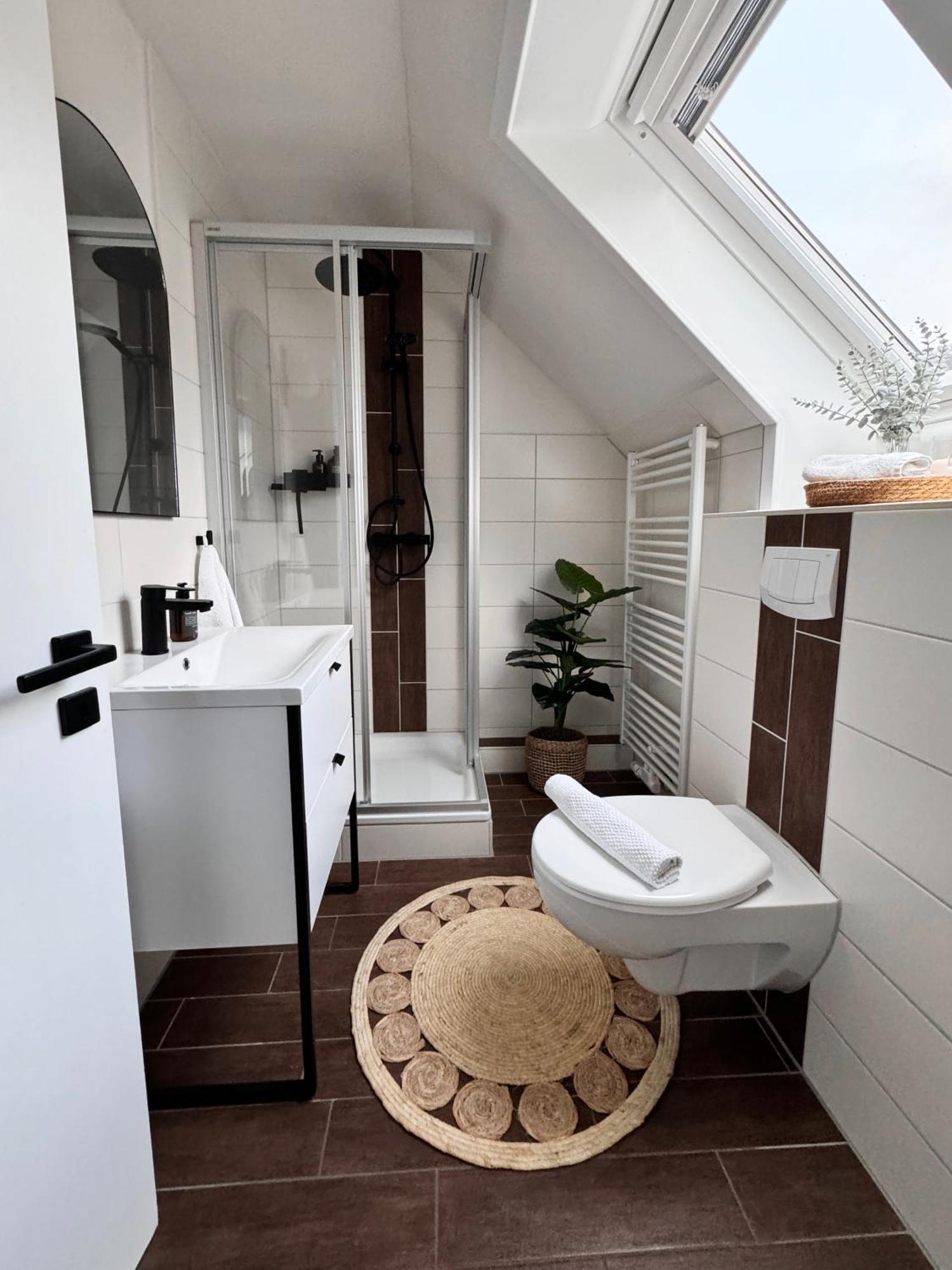 Seaside Rooms - Design-Apartment Mit Balkon & Parkplatz - Inklusive Strandkorb Direkt Am Wasser Und Spa & Sauna Saisonal Büsum Kültér fotó
